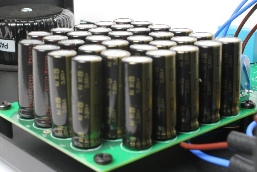 ISOL - 8 SubStation AXIS