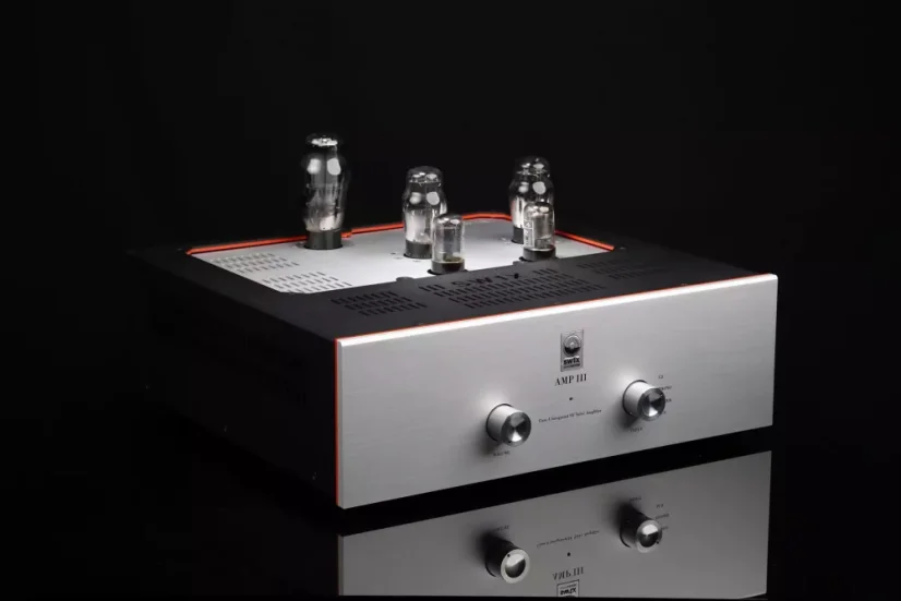 SW1X AMP III Trinity - Vyberte variantu: Signature