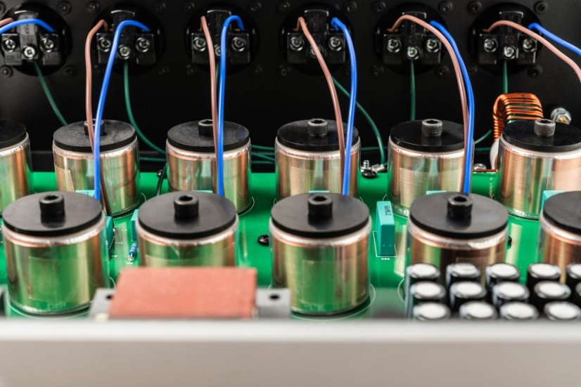 ISOL - 8  SubStation LCX