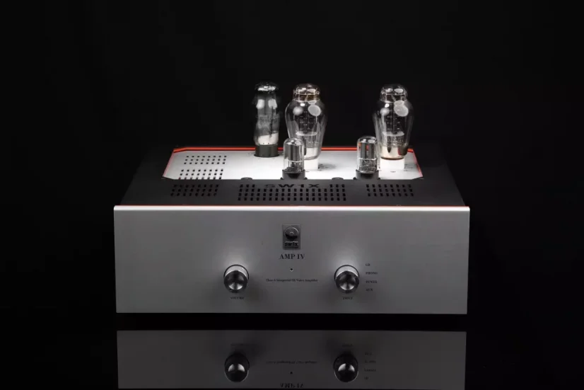 SW1X AMP IV Aura