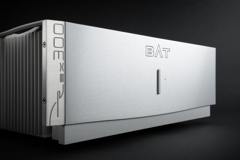 BAT - REX 300 - koncový zesilovač