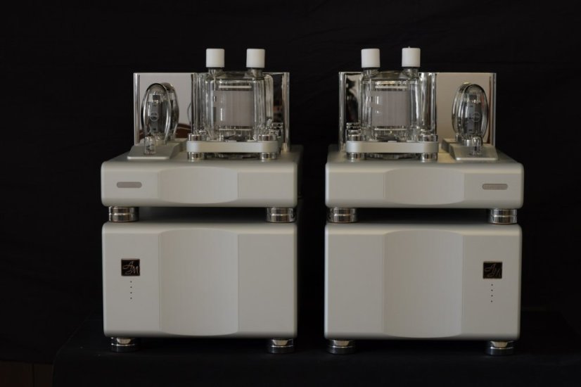 AM Audio 833S Ultima Silver